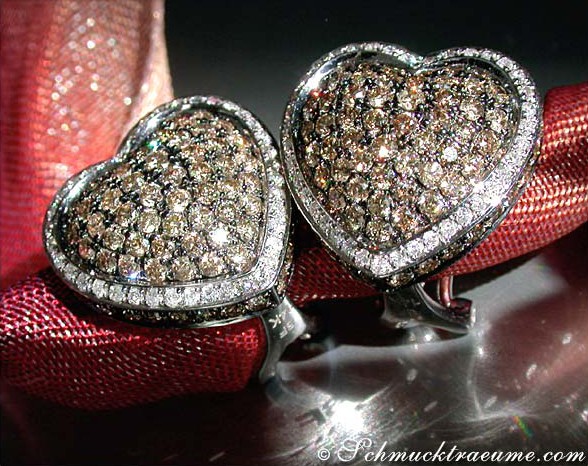 Herz Ohrstecker mit naturbraunen & weißen Brillanten #1 Herz Ohrstecker mit naturbraunen & weißen Brillanten #1